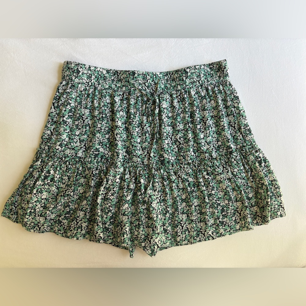 ZARA Floral Green & White Skort
